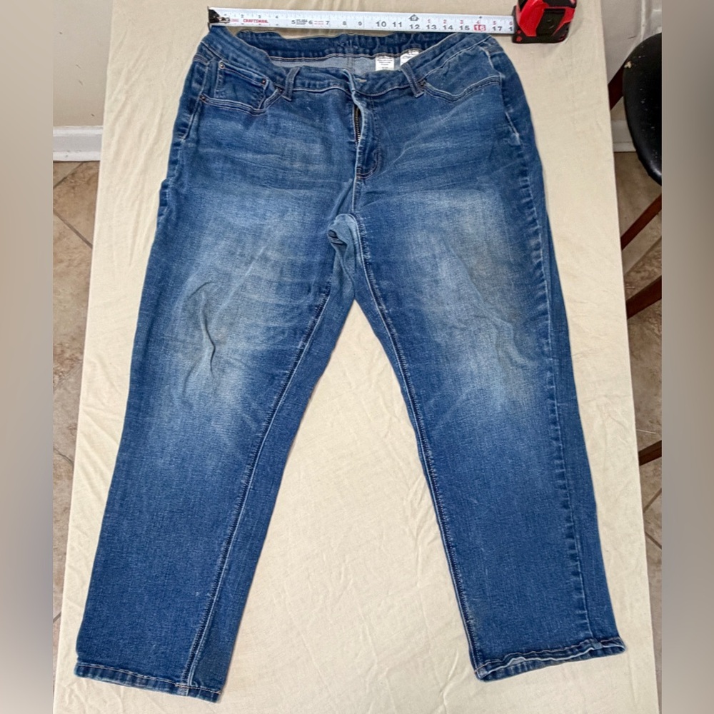 Time and Tru Women's Straight Jeans Blue Denim 5-Pocket Button Zip